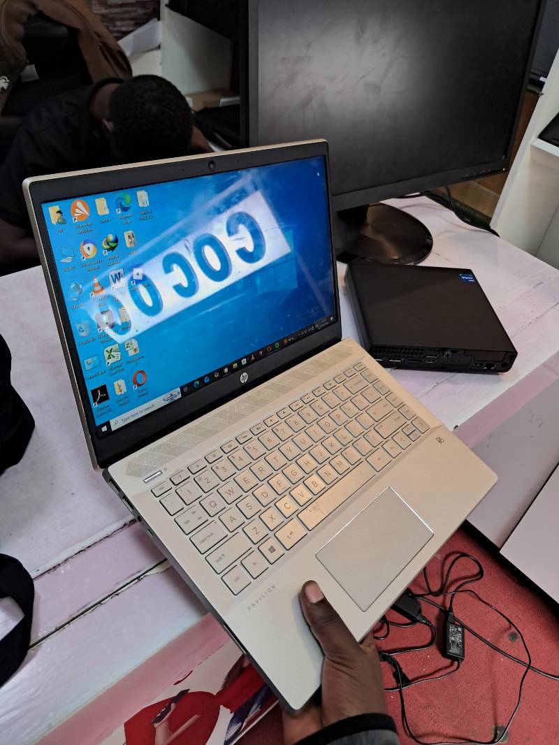 SALE. hp G3
