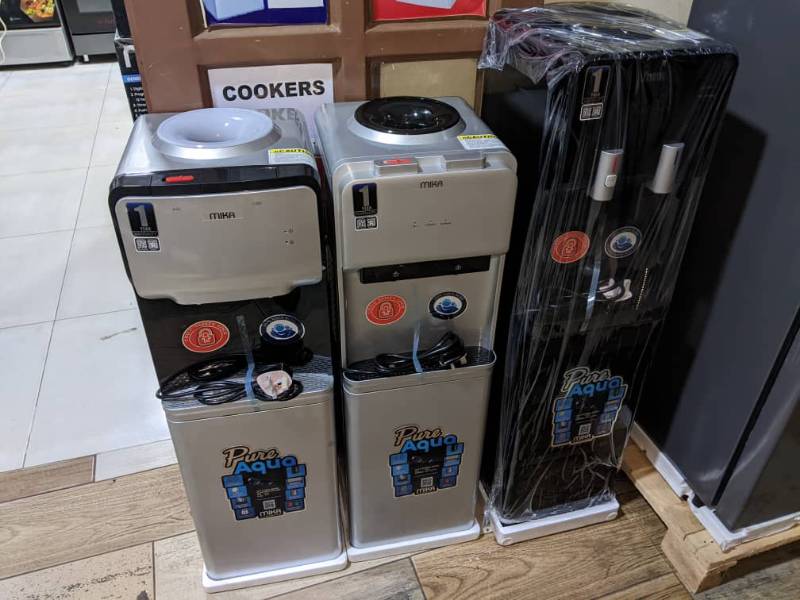 SALE. Mika water dispensa