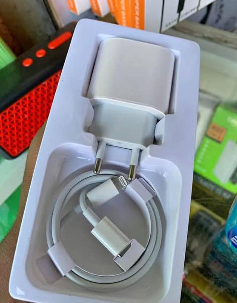 SALE. Phone chargers — photo 2