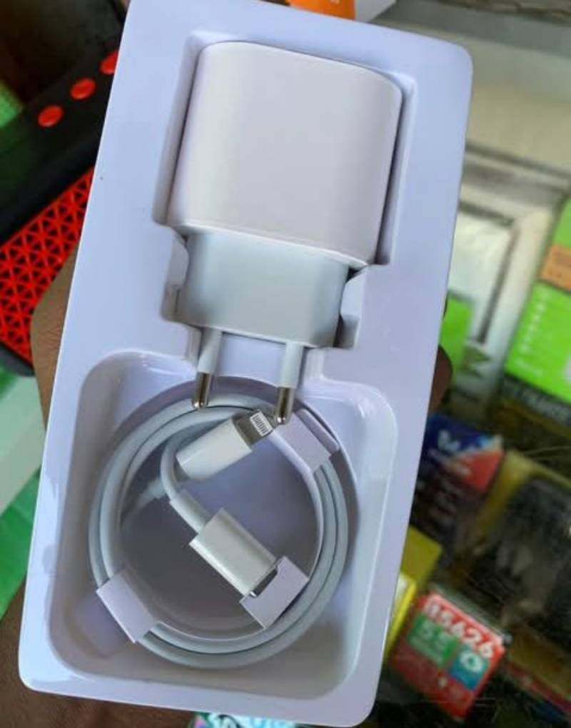 SALE. Phone chargers — photo 3