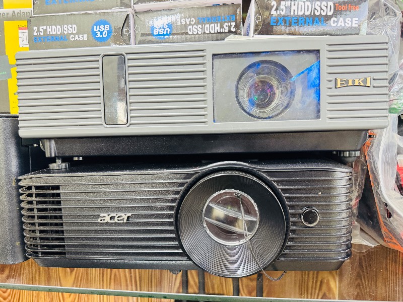 SALE. Projector — photo 2
