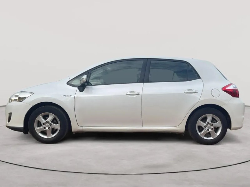 SALE. TOYOTA AURIS 2011 — photo 2
