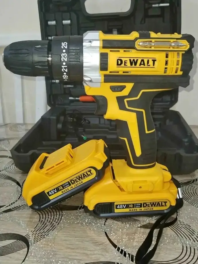 SALE. Dewalt 2battery drill
