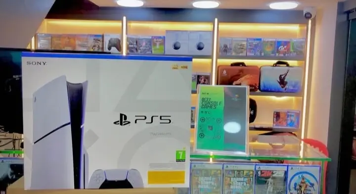 SALE. PS 5 and all accessories — photo 3