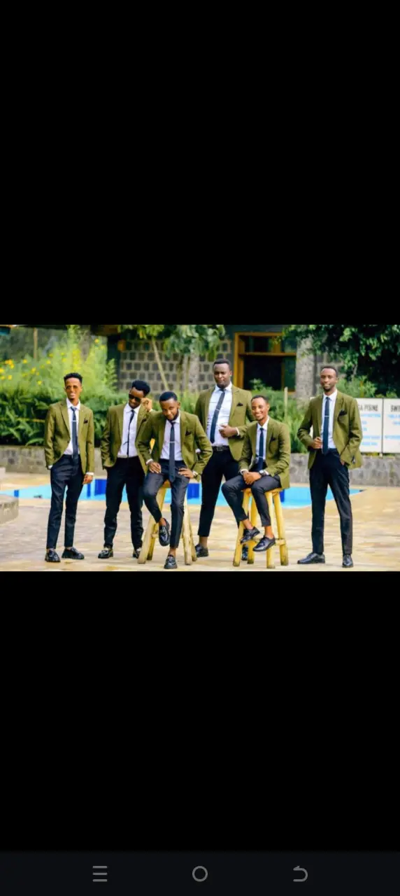 RENT. Suits — photo 4