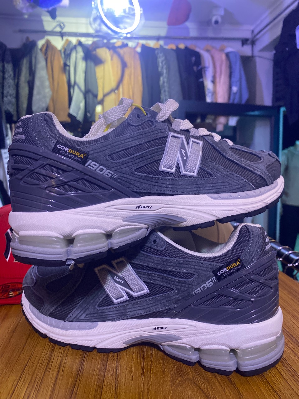 SALE. New balance