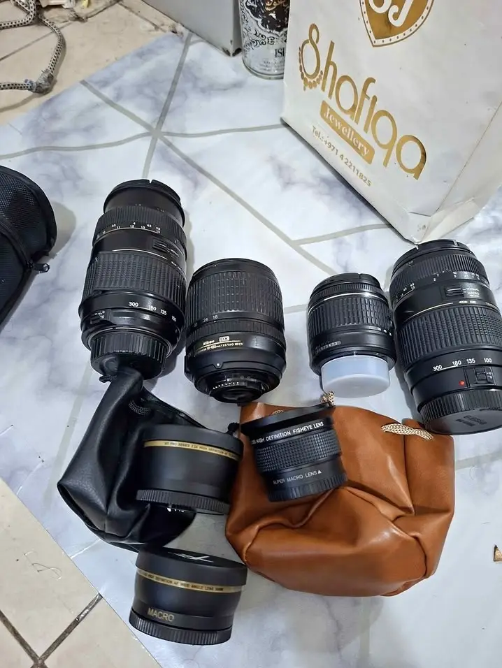 SALE. LENS