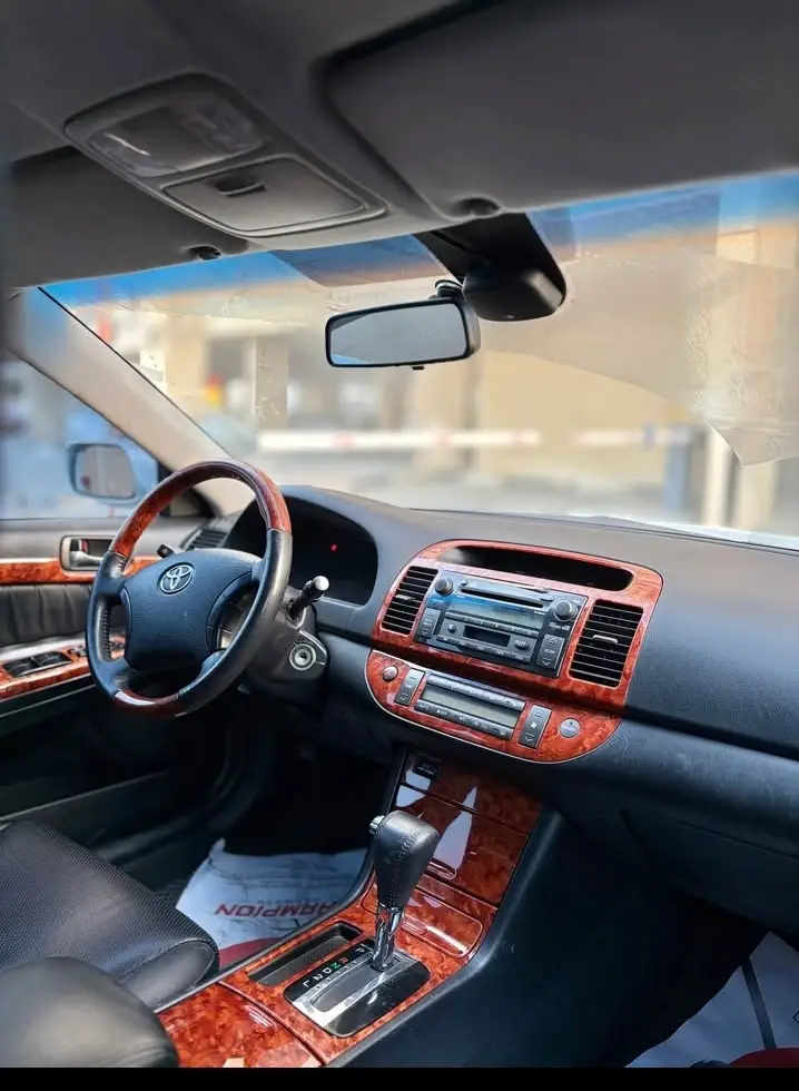 SALE. Toyota Camry 2005 — photo 2