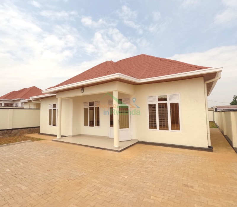 SALE. HOMES FOR SALE IN MARANYUNDO ESTATE-BUGESERA DISTRICT