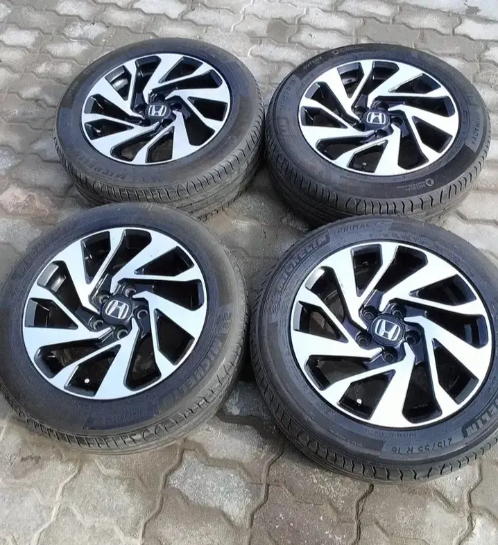 SALE. Michelin 16' — photo 2