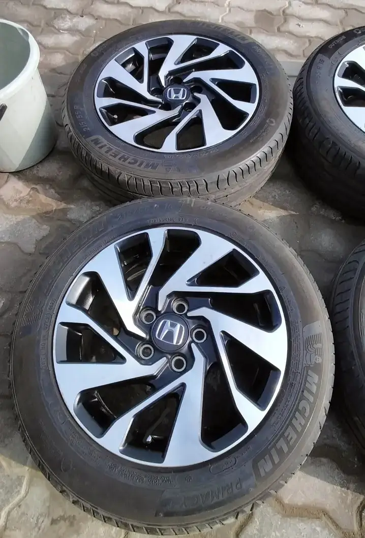 SALE. Michelin 16' — photo 3