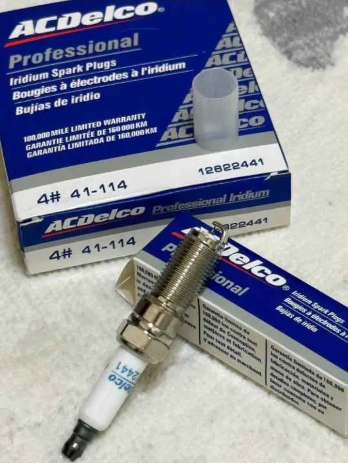 SALE. Spark plugs — photo 2