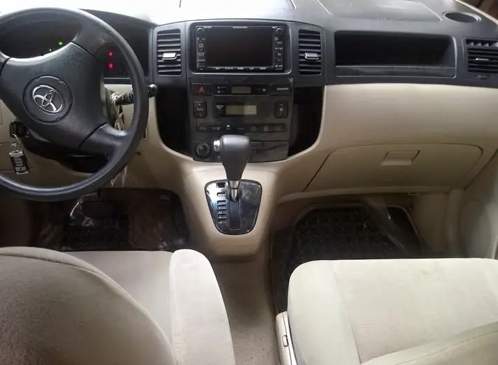 SALE. Toyota automatic — photo 2