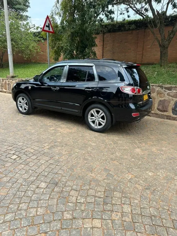 SALE. Hyundai santafe — photo 2
