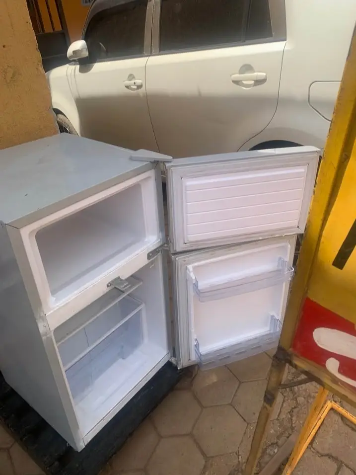 SALE. Agafrigo ka macye
