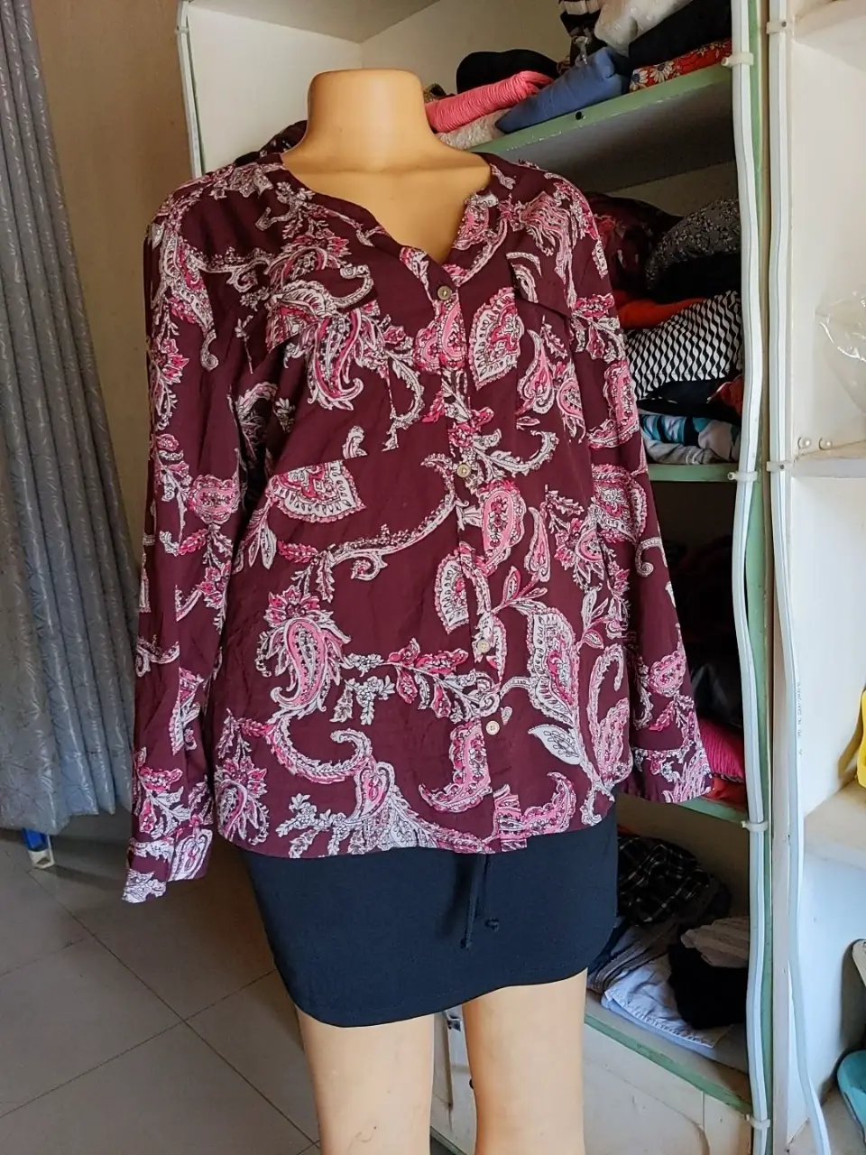 SALE. Ishati