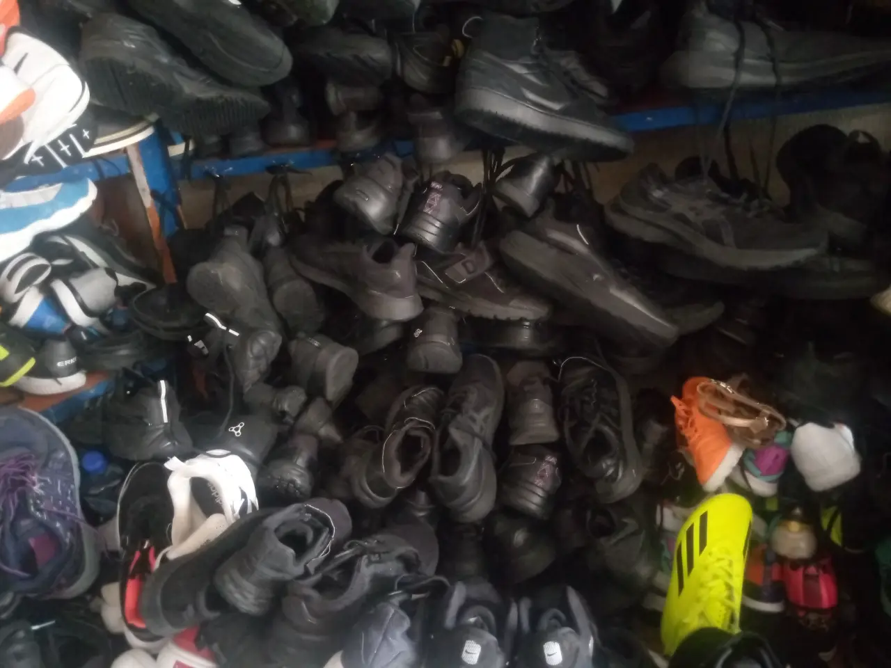 SALE. Inkweto zabana ibicebyose
