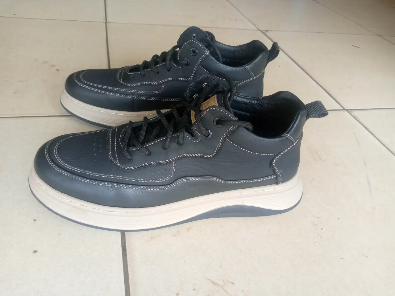 SALE. Classic shoes size 42