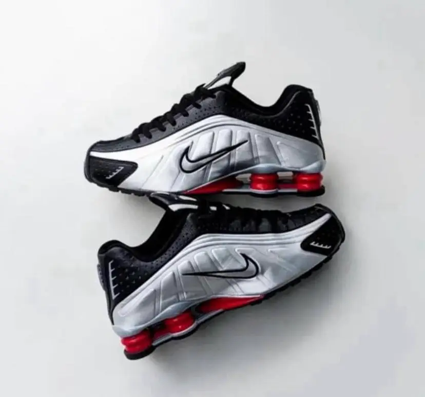 SALE. Nike