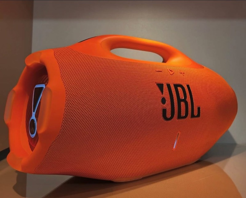 SALE. JBL — photo 2