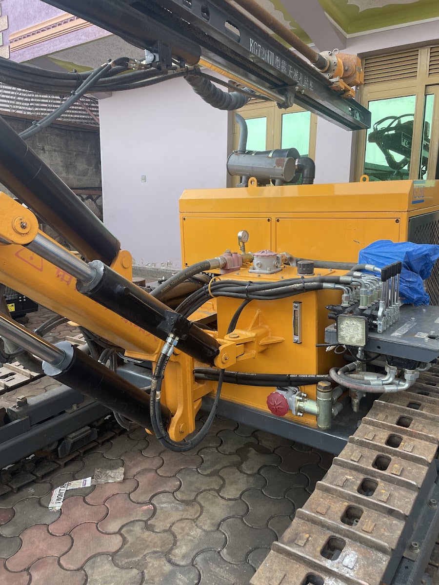 ADMIRALS GROUP: Heavy Equipment, Excavators, spare parts in UGANDA