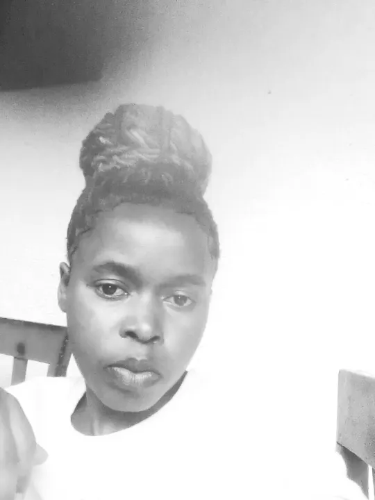 Niyonsaba Jeanine – Âge can't stop love — cover